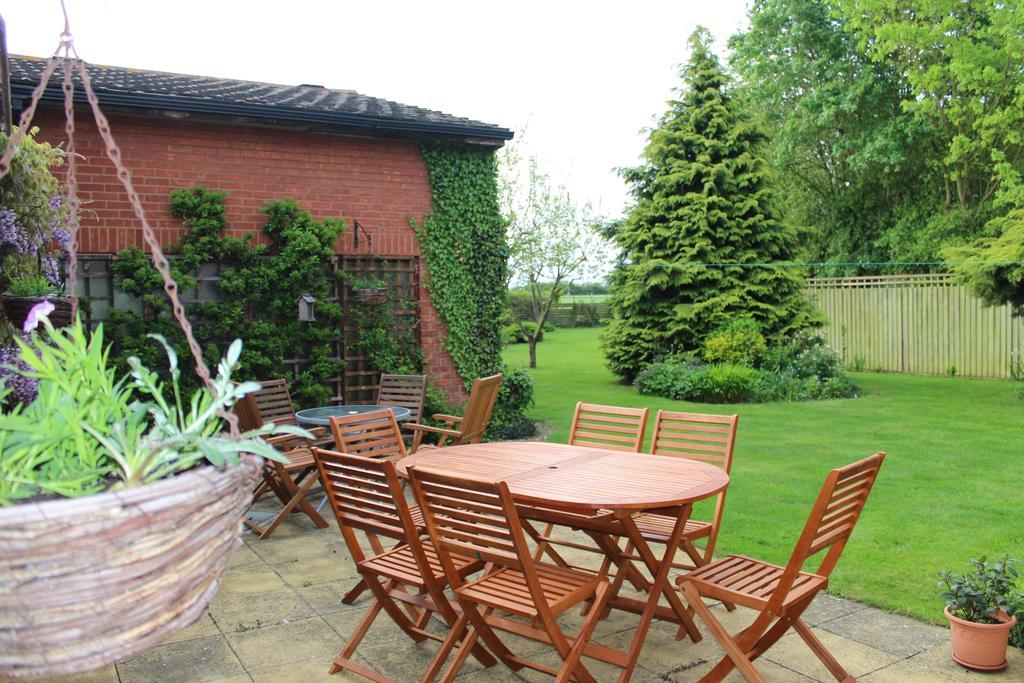 B&B The Pippins Sandy Eksteriør bilde